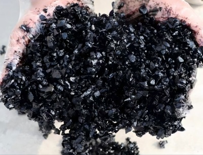 新丰沥青冷补料（沥青砂）的优势特点与施工流程解析